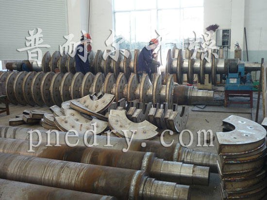 槳葉干燥機(jī)，槳葉軸制作現(xiàn)場